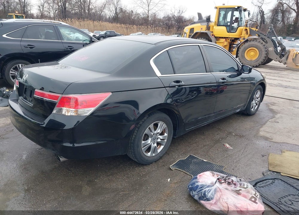 2011 HONDA ACCORD 2.4 LX-P VIN: 1HGCP2F48BA157093