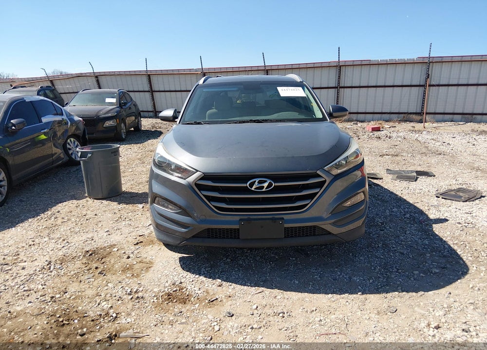 2016 HYUNDAI TUCSON SE VIN: KM8J3CA48GU059505