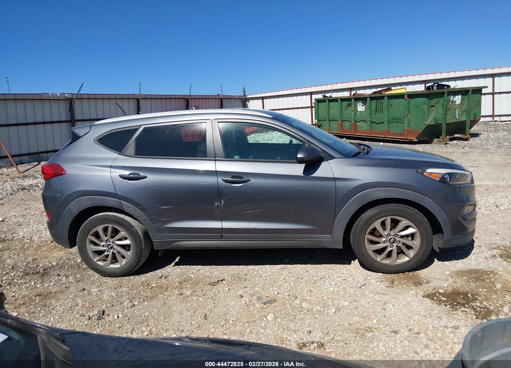 2016 HYUNDAI TUCSON SE VIN: KM8J3CA48GU059505