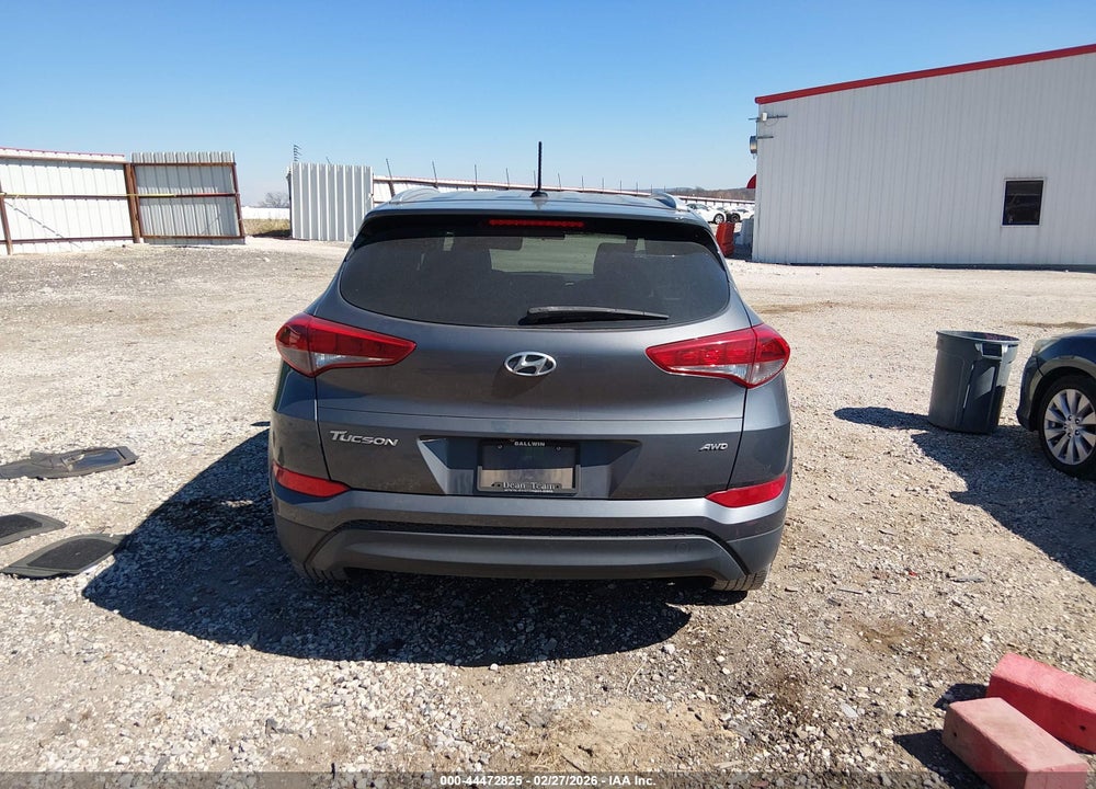 2016 HYUNDAI TUCSON SE VIN: KM8J3CA48GU059505