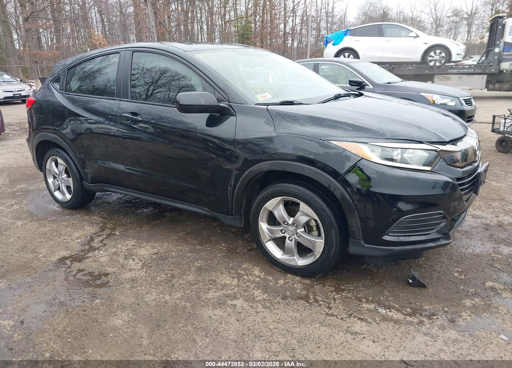 2019 HONDA HR-V LX VIN: 3CZRU6H32KG733396