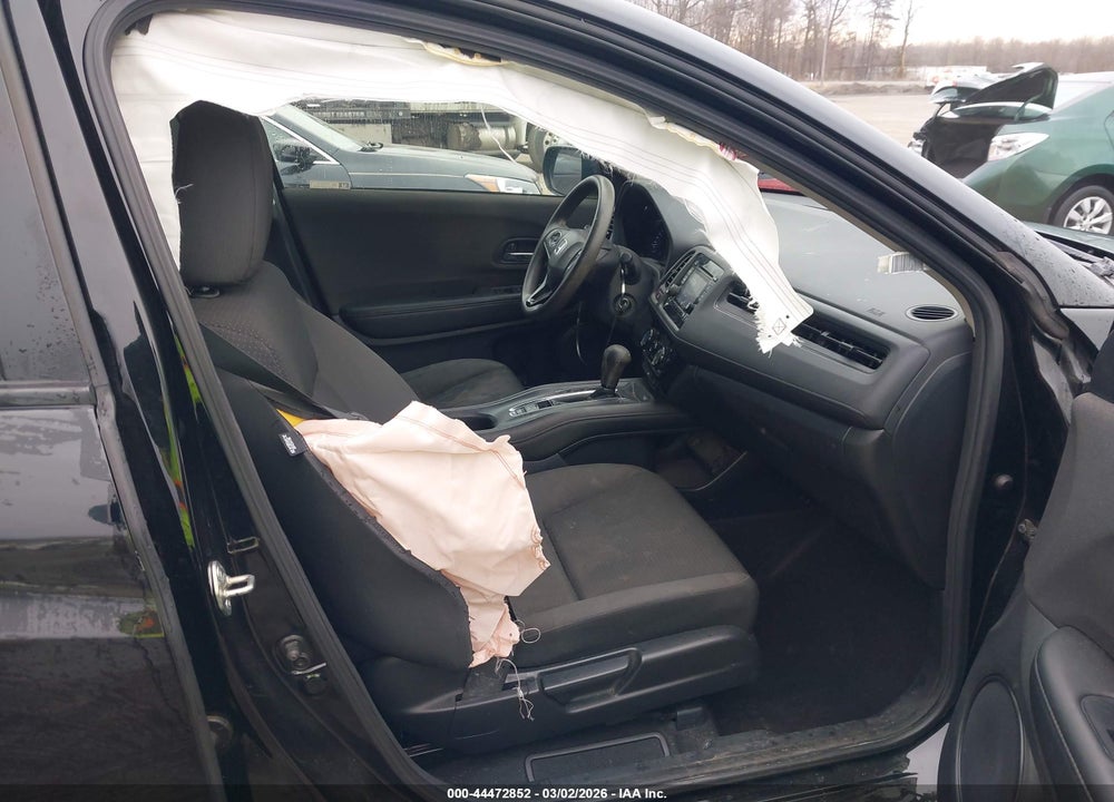 2019 HONDA HR-V LX VIN: 3CZRU6H32KG733396