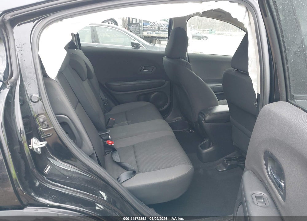 2019 HONDA HR-V LX VIN: 3CZRU6H32KG733396