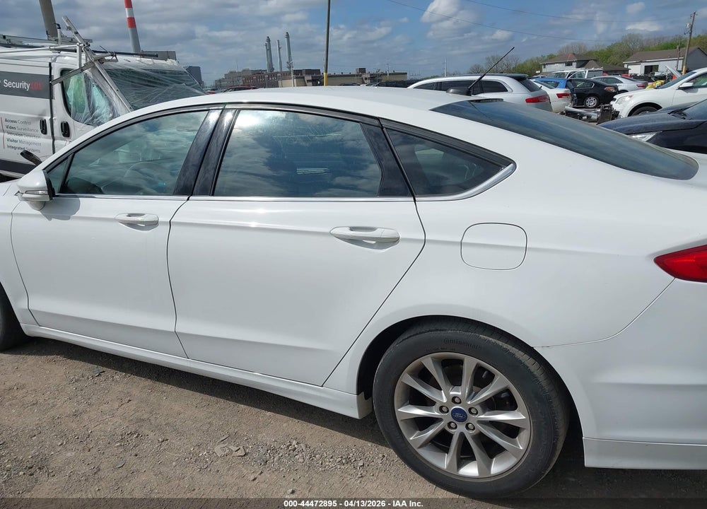2017 FORD FUSION SE VIN: 3FA6P0H75HR258877