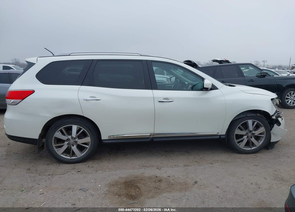 2015 NISSAN PATHFINDER PLATINUM VIN: 5N1AR2MN5FC656631