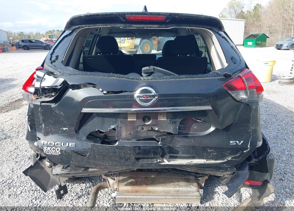 2018 NISSAN ROGUE SV VIN: KNMAT2MT9JP502087