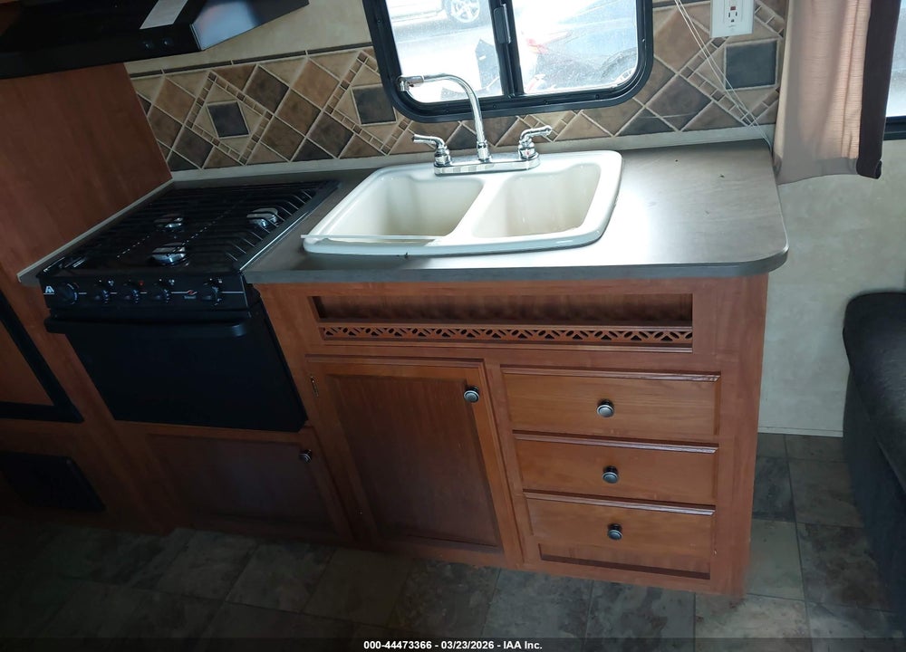 2012 JAYCO JAYFLIGHT VIN: 1UJBJ0BN5C18B0216