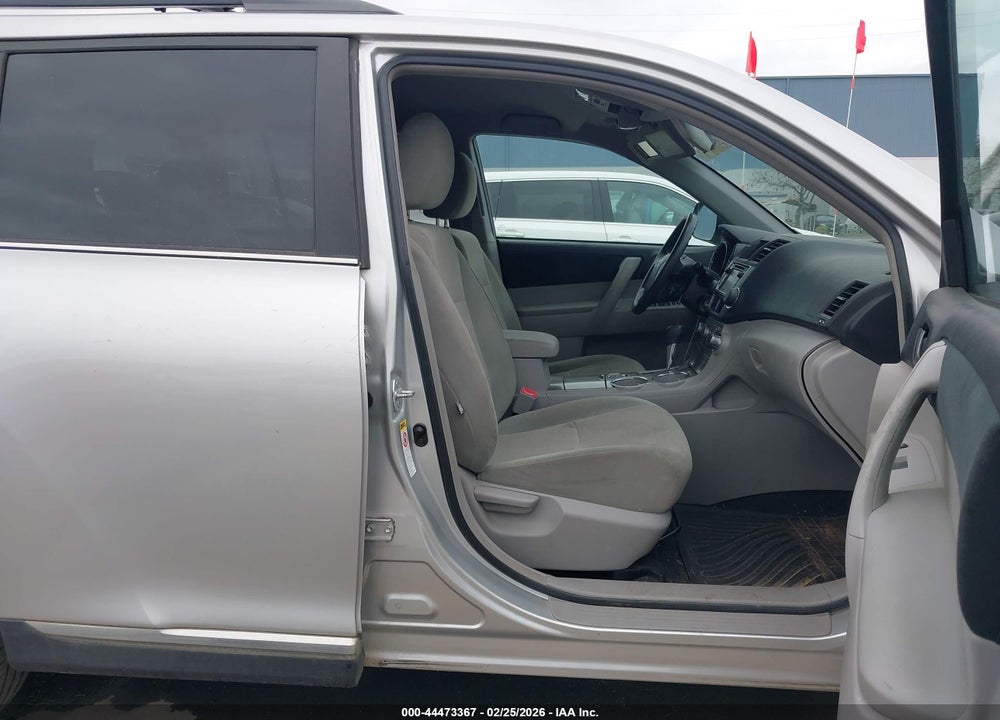2013 TOYOTA HIGHLANDER BASE PLUS V6 VIN: 5TDZK3EH2DS115431