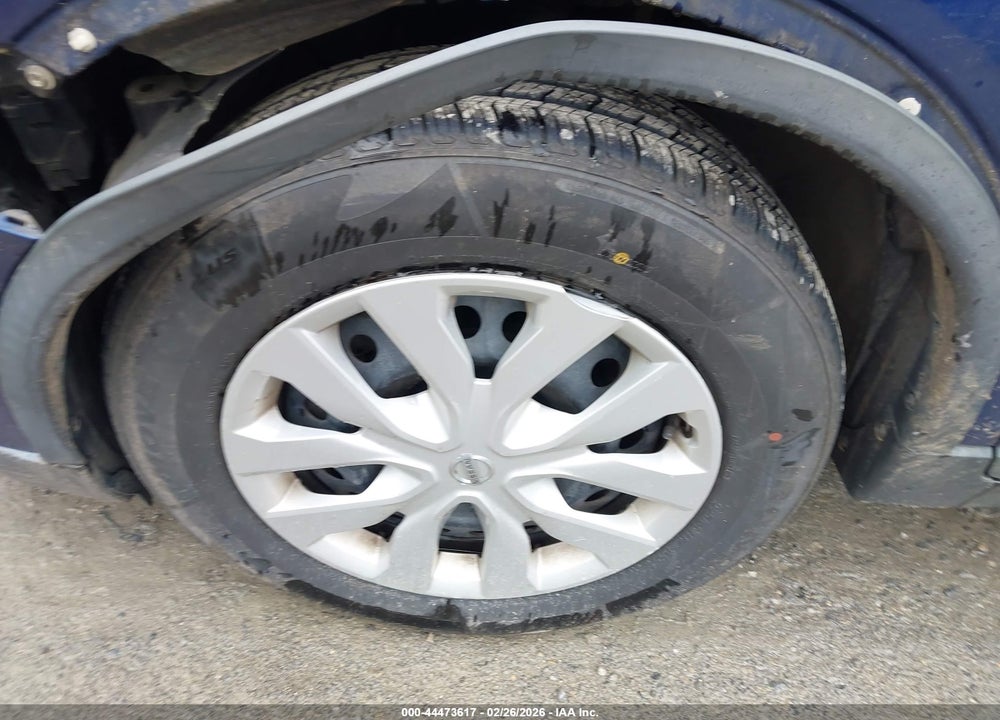 2017 NISSAN ROGUE S VIN: 5N1AT2MM1HC731109