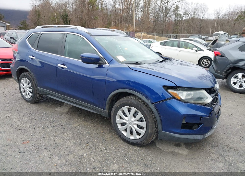 2017 NISSAN ROGUE S VIN: 5N1AT2MM1HC731109