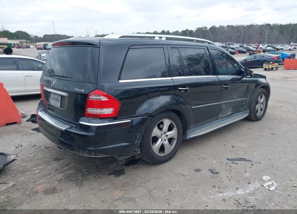 2011 MERCEDES-BENZ GL 450 4MATIC VIN: 4JGBF7BE8BA632617