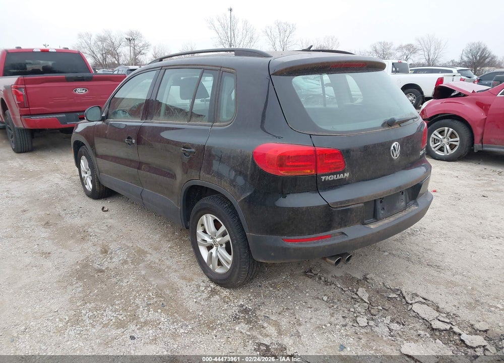 2016 VOLKSWAGEN TIGUAN S VIN: WVGBV7AX7GW595608