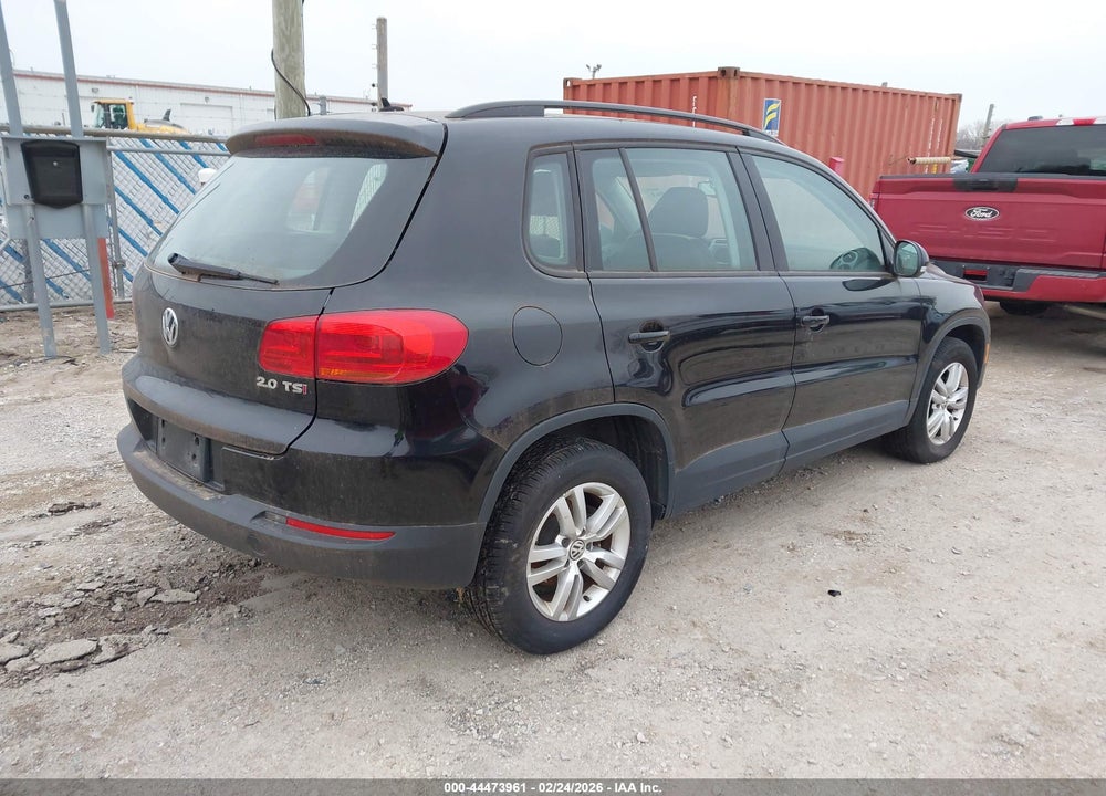 2016 VOLKSWAGEN TIGUAN S VIN: WVGBV7AX7GW595608