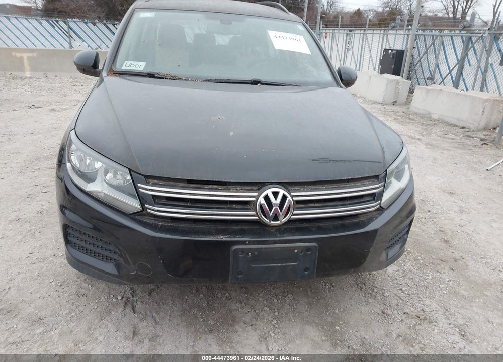 2016 VOLKSWAGEN TIGUAN S VIN: WVGBV7AX7GW595608