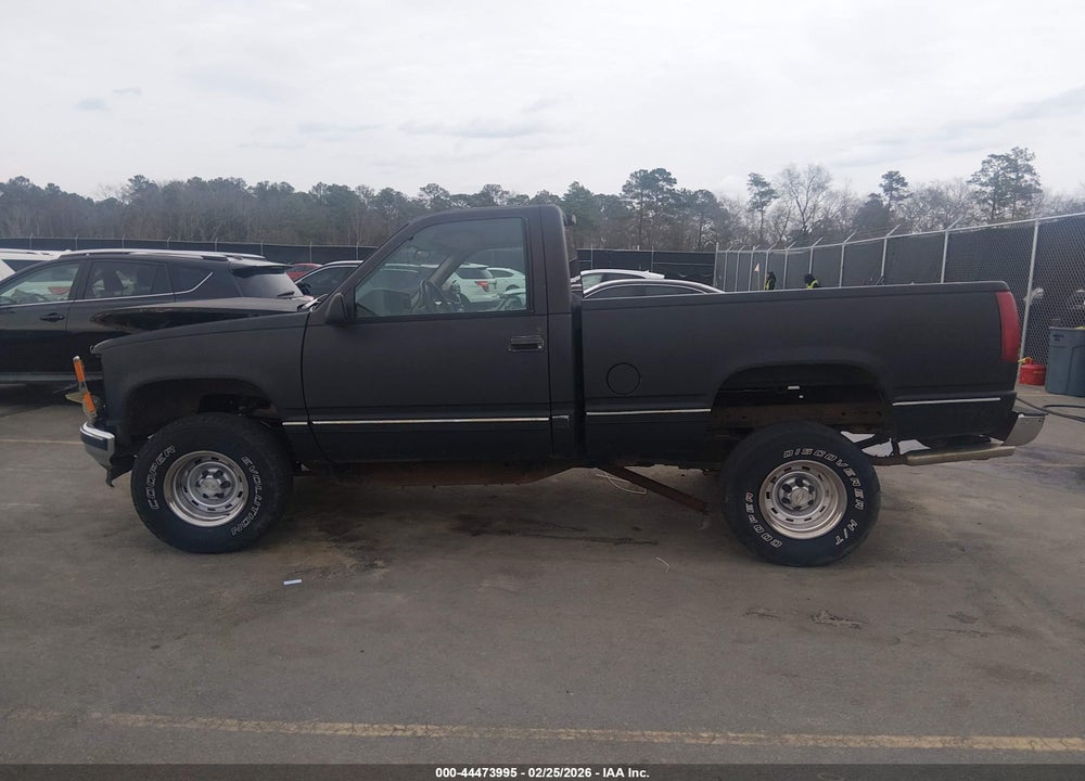 1993 CHEVROLET GMT-400 K1500 VIN: 1GCEK14K4PZ132783