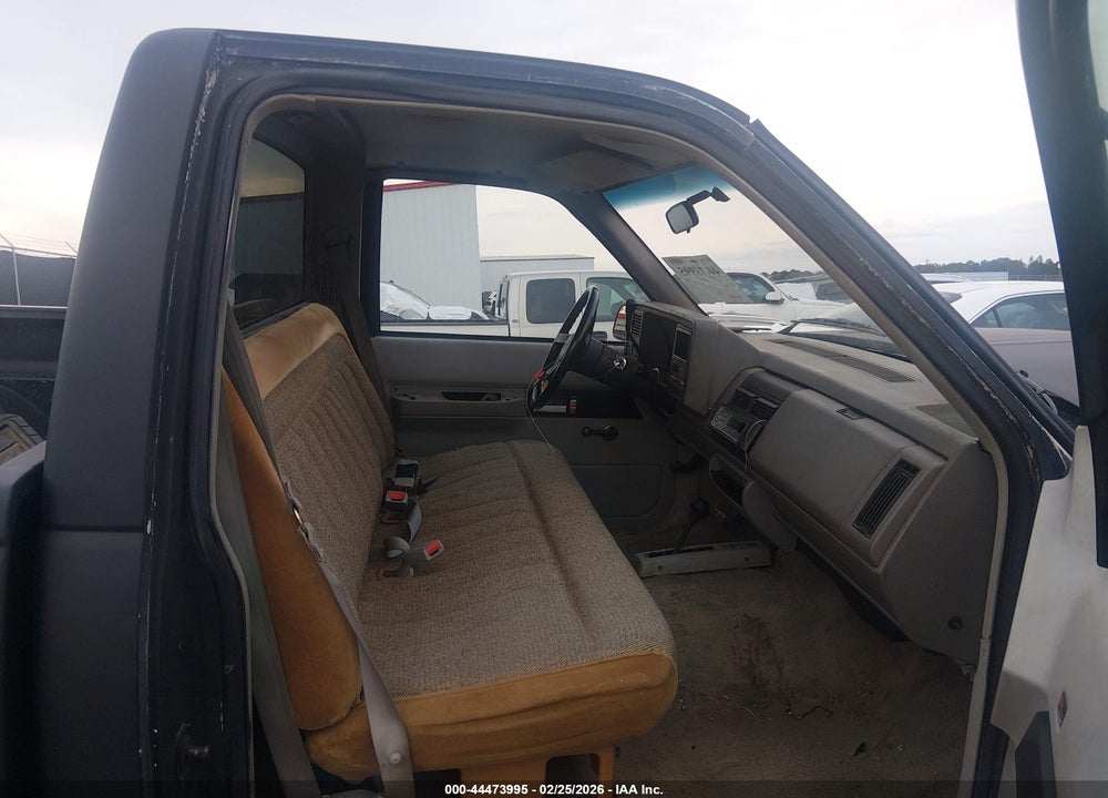 1993 CHEVROLET GMT-400 K1500 VIN: 1GCEK14K4PZ132783