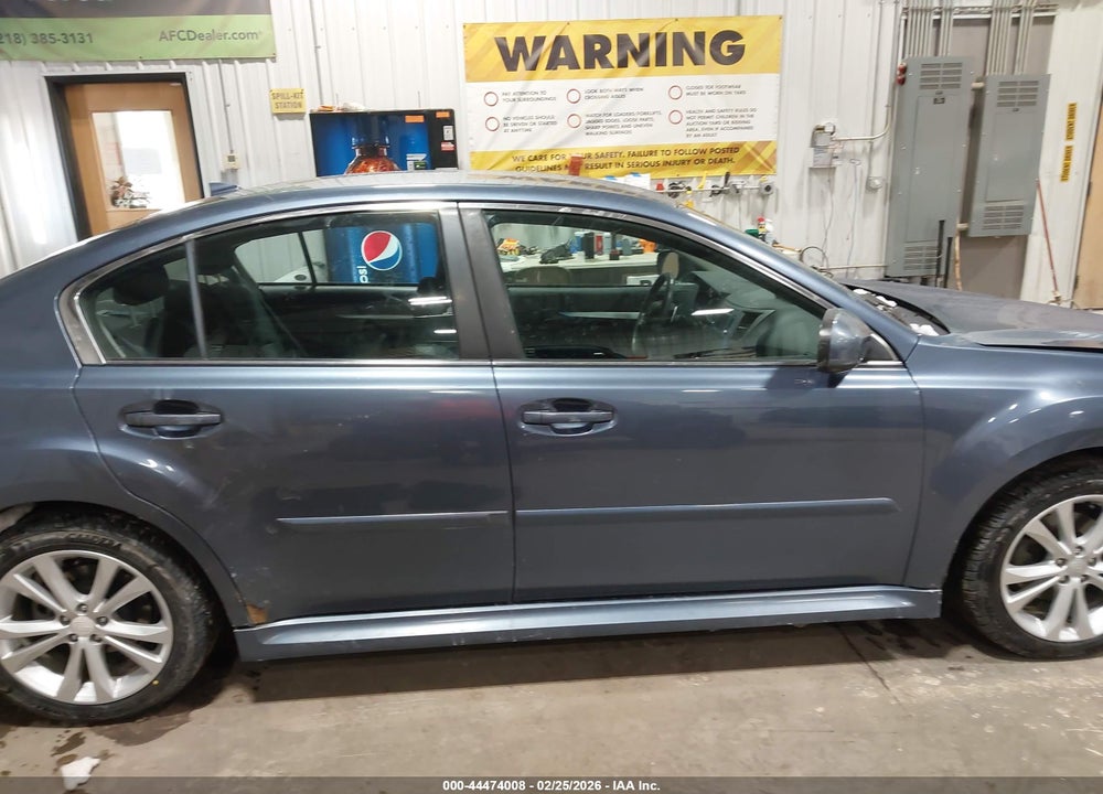 2014 SUBARU LEGACY 2.5I PREMIUM VIN: 4S3BMCC65E3027568