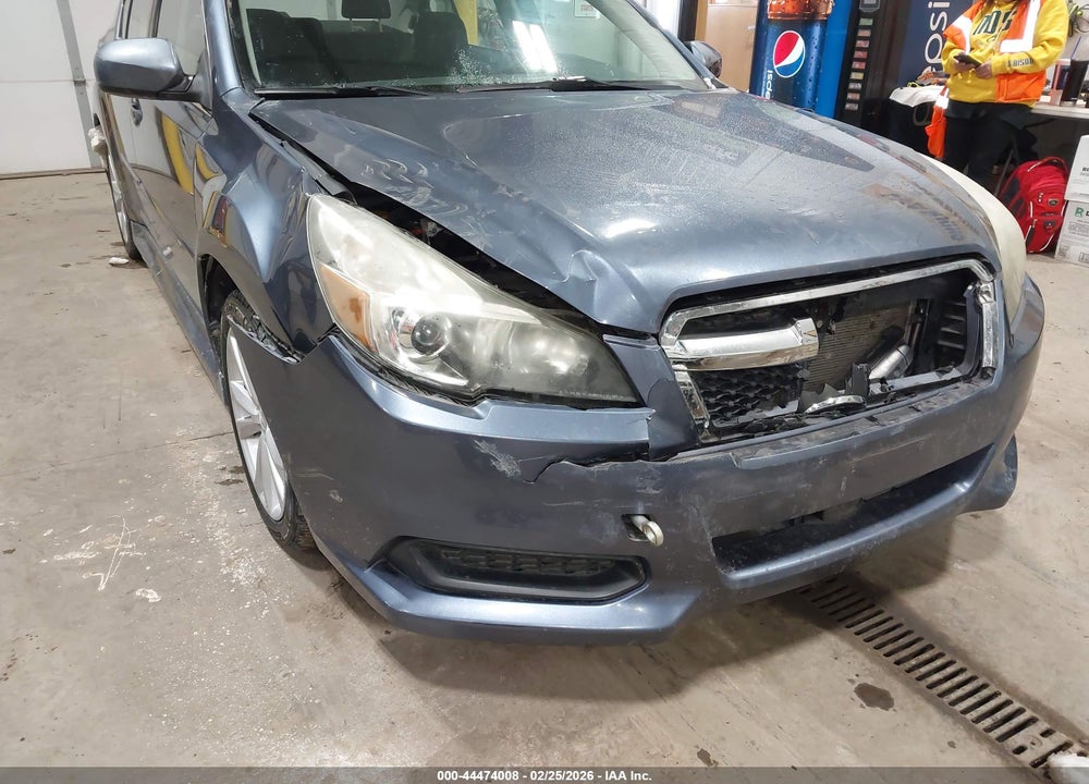 2014 SUBARU LEGACY 2.5I PREMIUM VIN: 4S3BMCC65E3027568