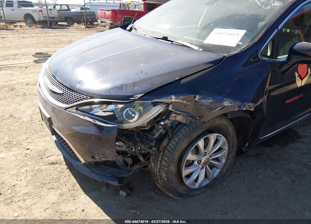 2017 CHRYSLER PACIFICA TOURING-L VIN: 2C4RC1BG7HR514864
