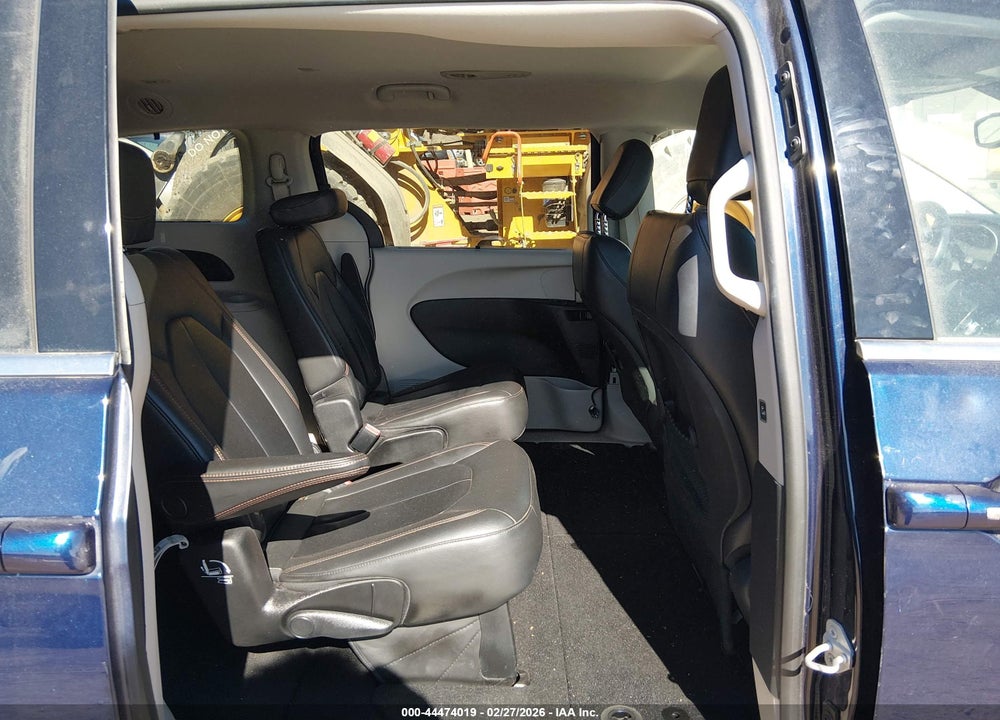 2017 CHRYSLER PACIFICA TOURING-L VIN: 2C4RC1BG7HR514864