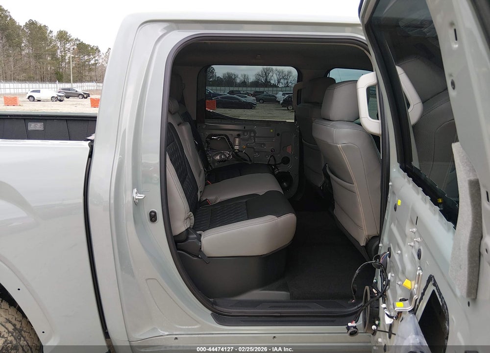 2024 TOYOTA TUNDRA SR5 VIN: 5TFLA5DB8RX173742