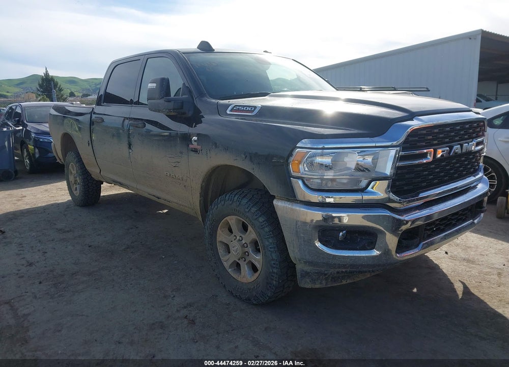 2024 RAM 2500 BIG HORN  4X4 6'4 BOX VIN: 3C6UR5DL8RG181793