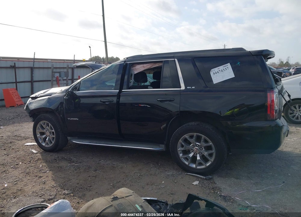 2015 GMC YUKON SLE VIN: 1GKS2AKC7FR245659
