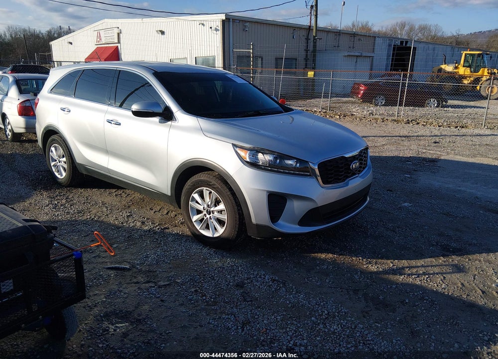 2019 KIA SORENTO 3.3L LX VIN: 5XYPG4A58KG481415