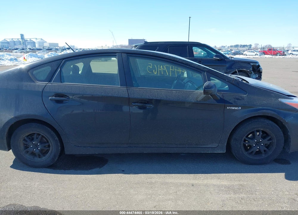 2013 TOYOTA PRIUS TWO VIN: JTDKN3DU6D5621857