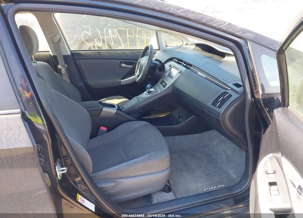 2013 TOYOTA PRIUS TWO VIN: JTDKN3DU6D5621857