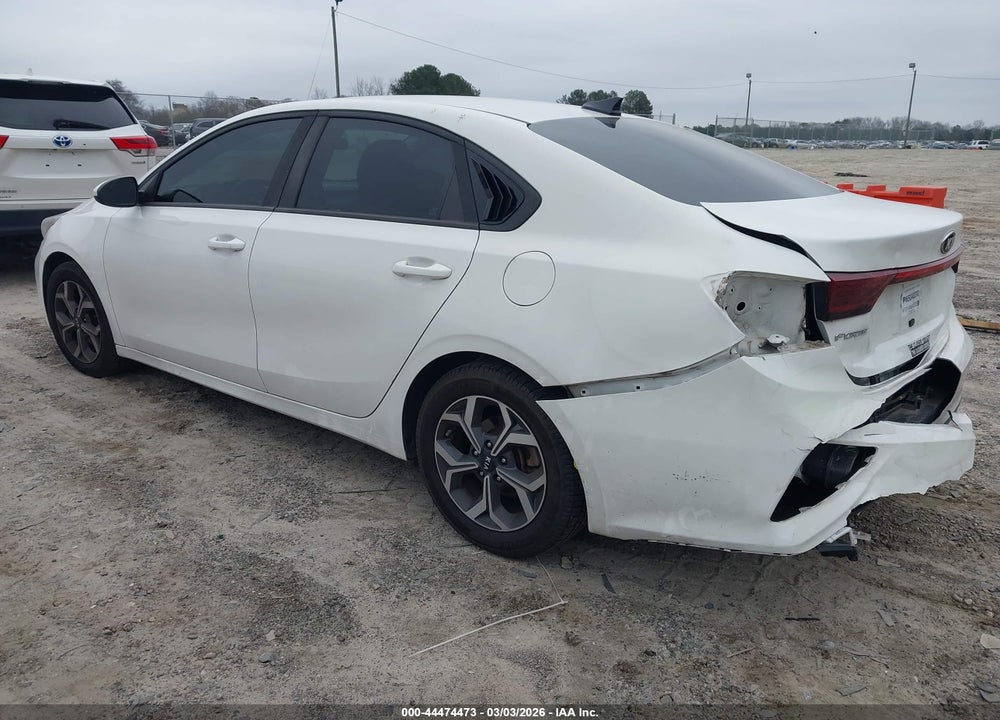 2019 KIA FORTE LXS VIN: 3KPF24AD8KE060115