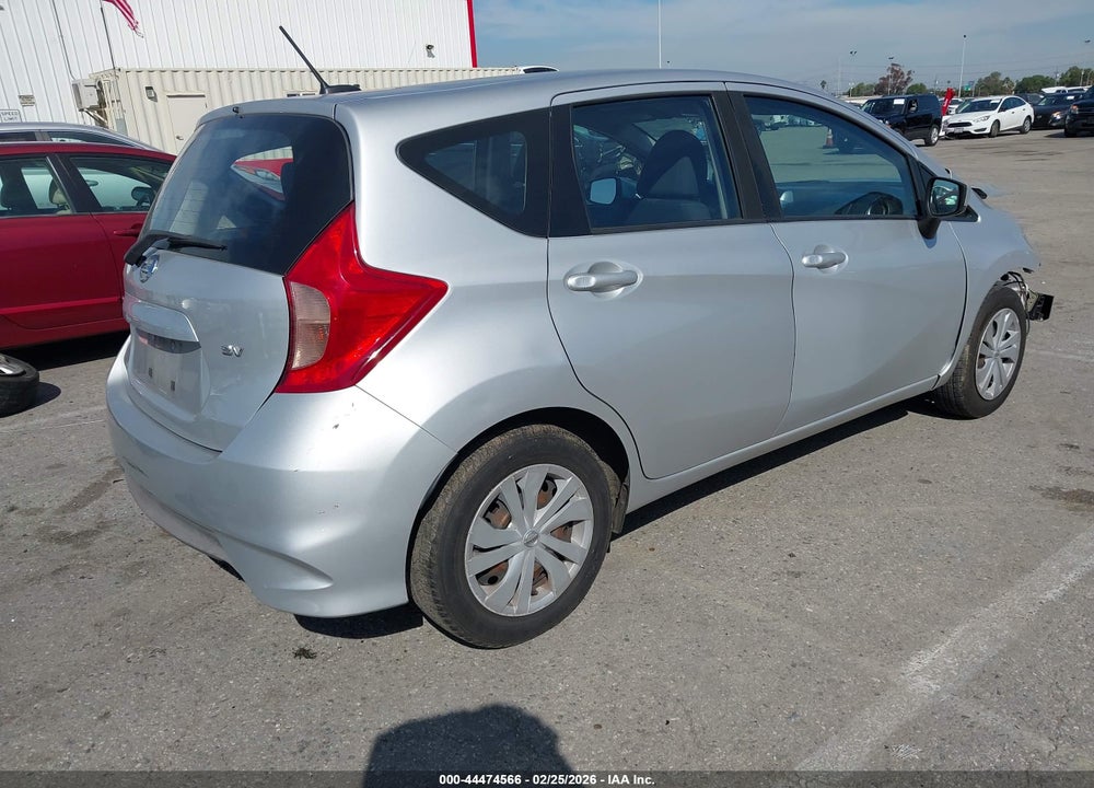 2018 NISSAN VERSA NOTE SV VIN: 3N1CE2CP0JL360136