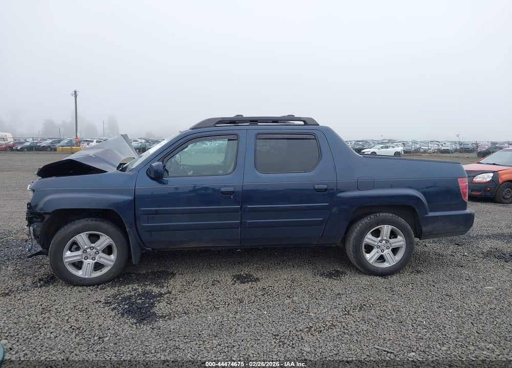 2011 HONDA RIDGELINE RTL VIN: 5FPYK1F56BB003115