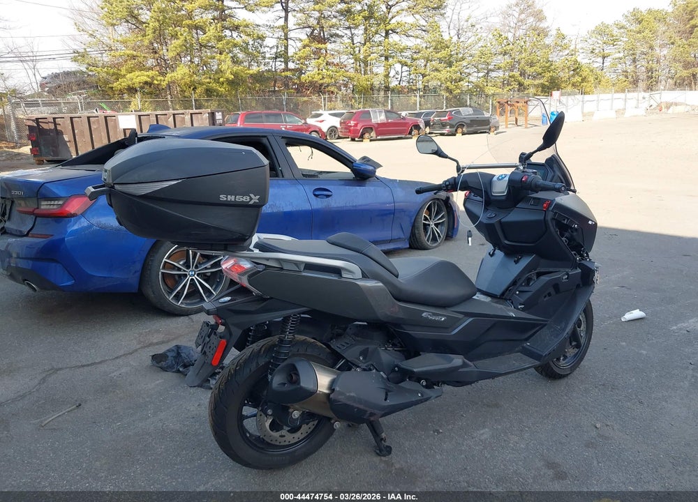 2022 BMW C 400 GT VIN: WB40C6304NS891590