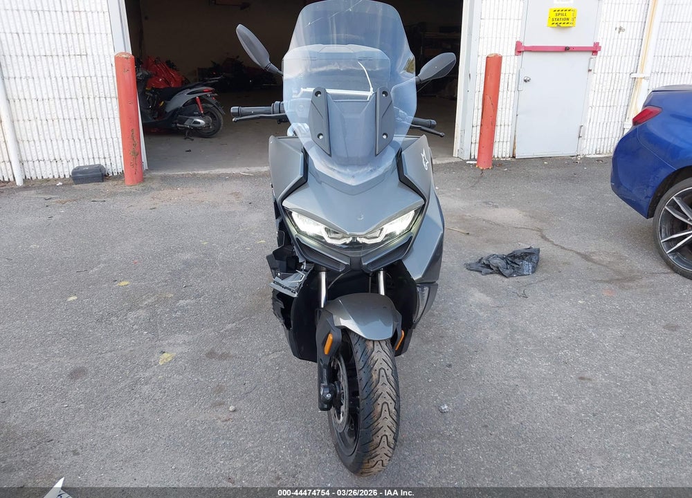 2022 BMW C 400 GT VIN: WB40C6304NS891590
