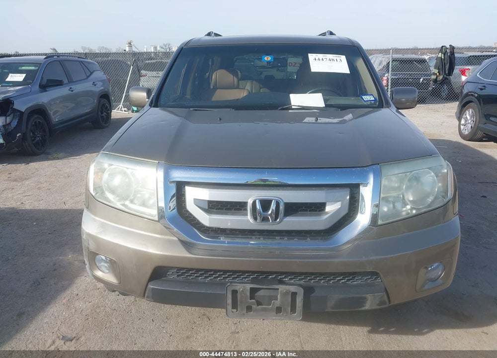 2010 HONDA PILOT TOURING VIN: 5FNYF3H91AB021304