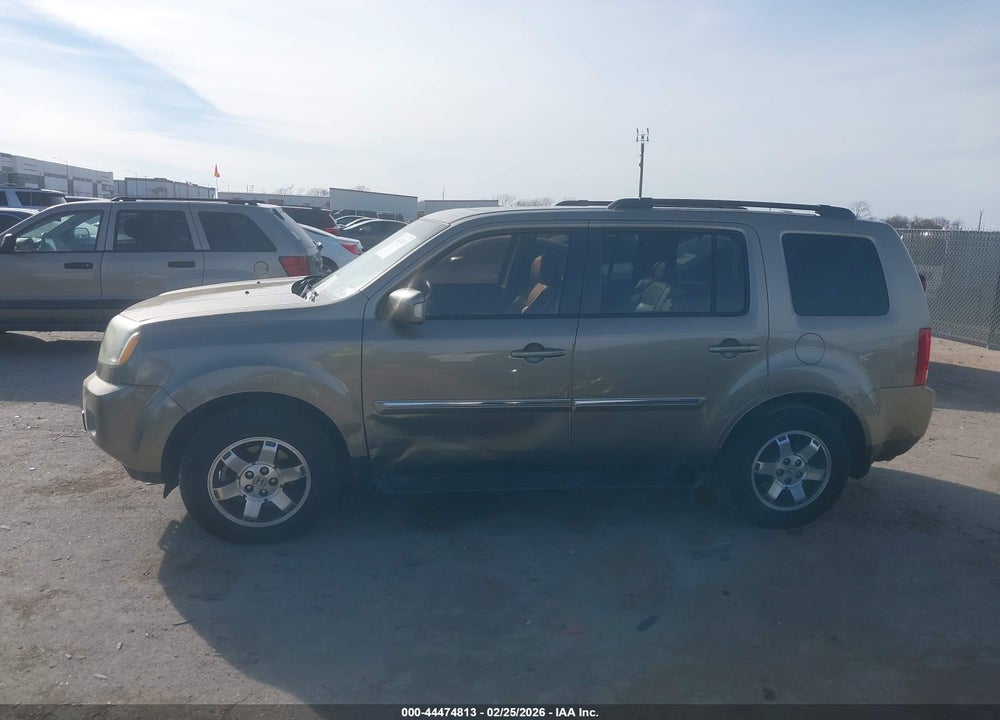 2010 HONDA PILOT TOURING VIN: 5FNYF3H91AB021304