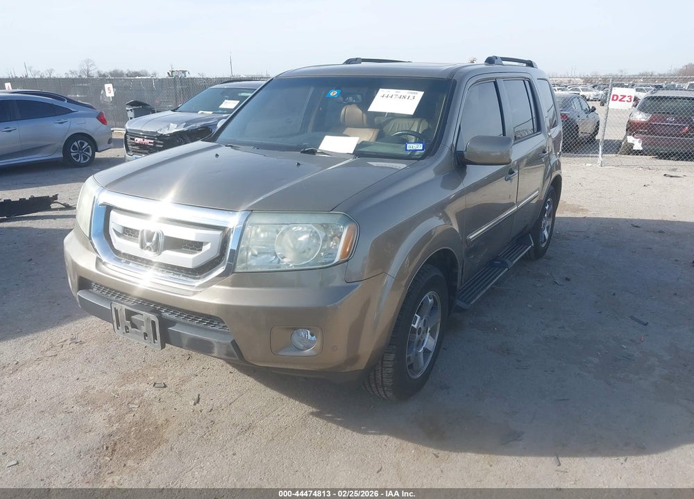 2010 HONDA PILOT TOURING VIN: 5FNYF3H91AB021304