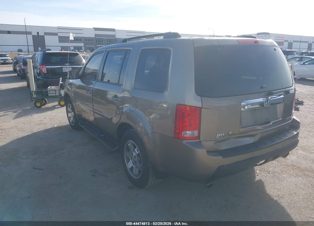 2010 HONDA PILOT TOURING VIN: 5FNYF3H91AB021304