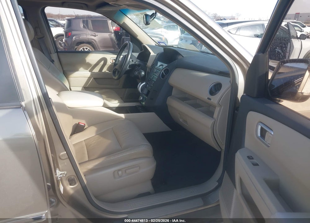 2010 HONDA PILOT TOURING VIN: 5FNYF3H91AB021304