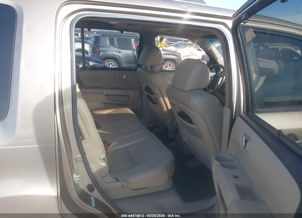 2010 HONDA PILOT TOURING VIN: 5FNYF3H91AB021304