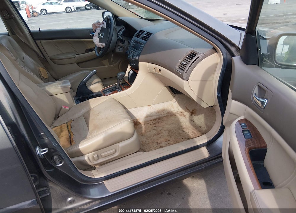 2006 HONDA ACCORD 3.0 EX VIN: 1HGCM66576A051071