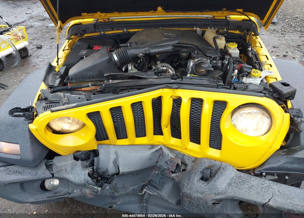 2018 JEEP WRANGLER UNLIMITED SPORT 4X4 VIN: 1C4HJXDG8JW299297