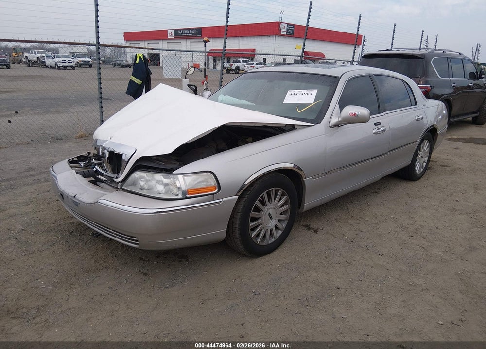 2004 LINCOLN TOWN CAR ULTIMATE VIN: 1LNHM83W34Y686673