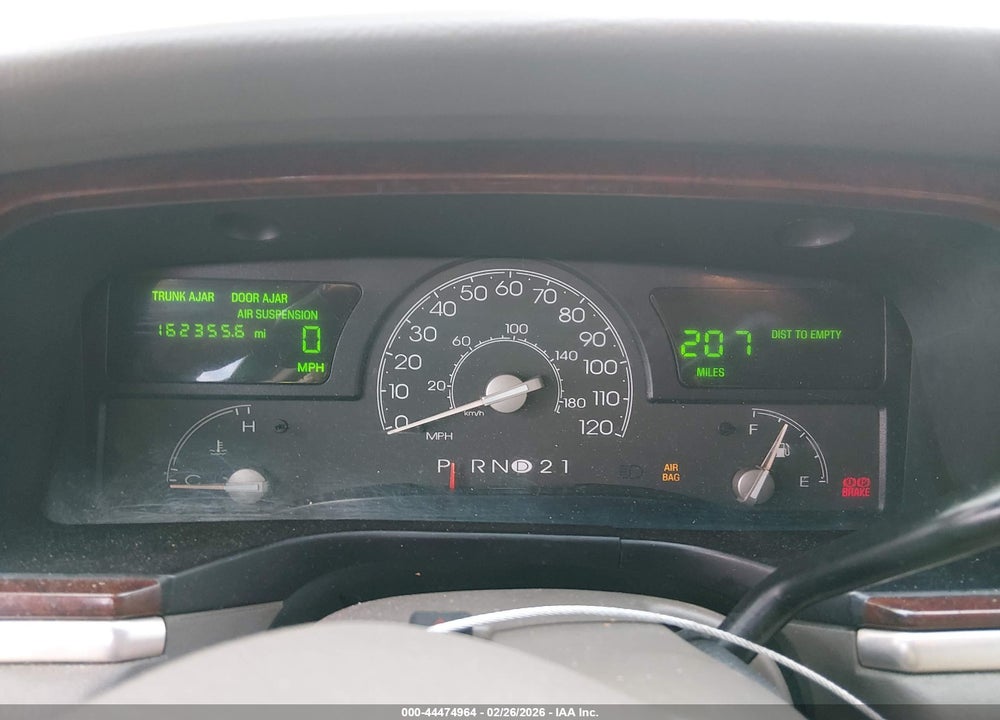 2004 LINCOLN TOWN CAR ULTIMATE VIN: 1LNHM83W34Y686673