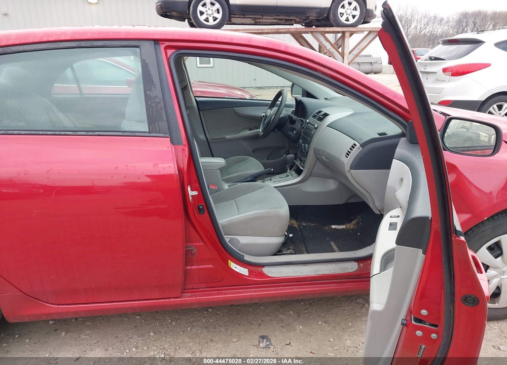 2011 TOYOTA COROLLA LE VIN: 2T1BU4EE9BC724268