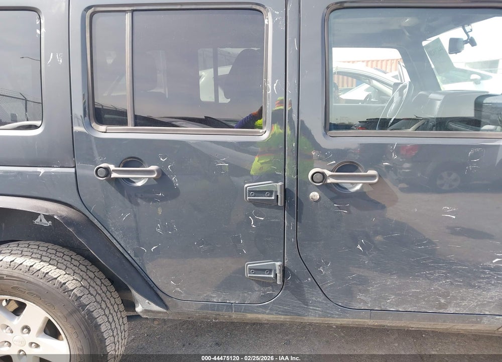 2016 JEEP WRANGLER UNLIMITED SPORT VIN: 1C4BJWDG2GL285888