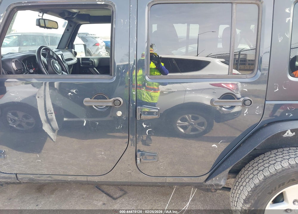 2016 JEEP WRANGLER UNLIMITED SPORT VIN: 1C4BJWDG2GL285888