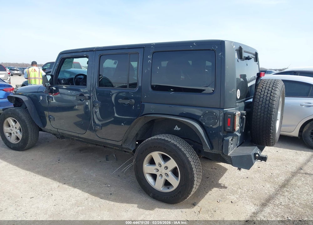 2016 JEEP WRANGLER UNLIMITED SPORT VIN: 1C4BJWDG2GL285888