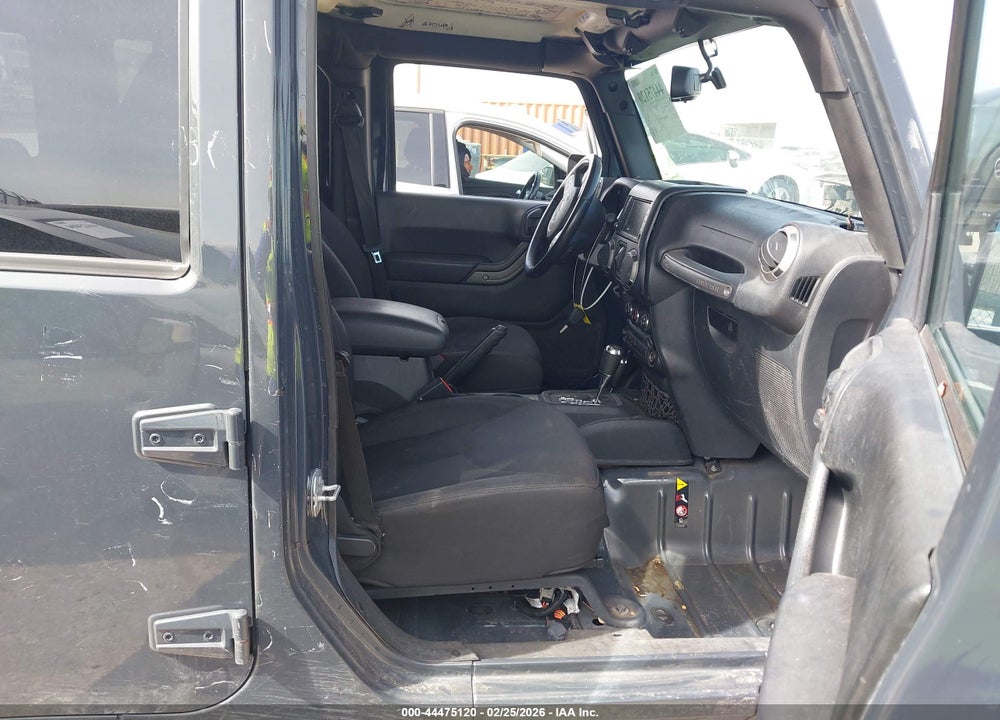 2016 JEEP WRANGLER UNLIMITED SPORT VIN: 1C4BJWDG2GL285888